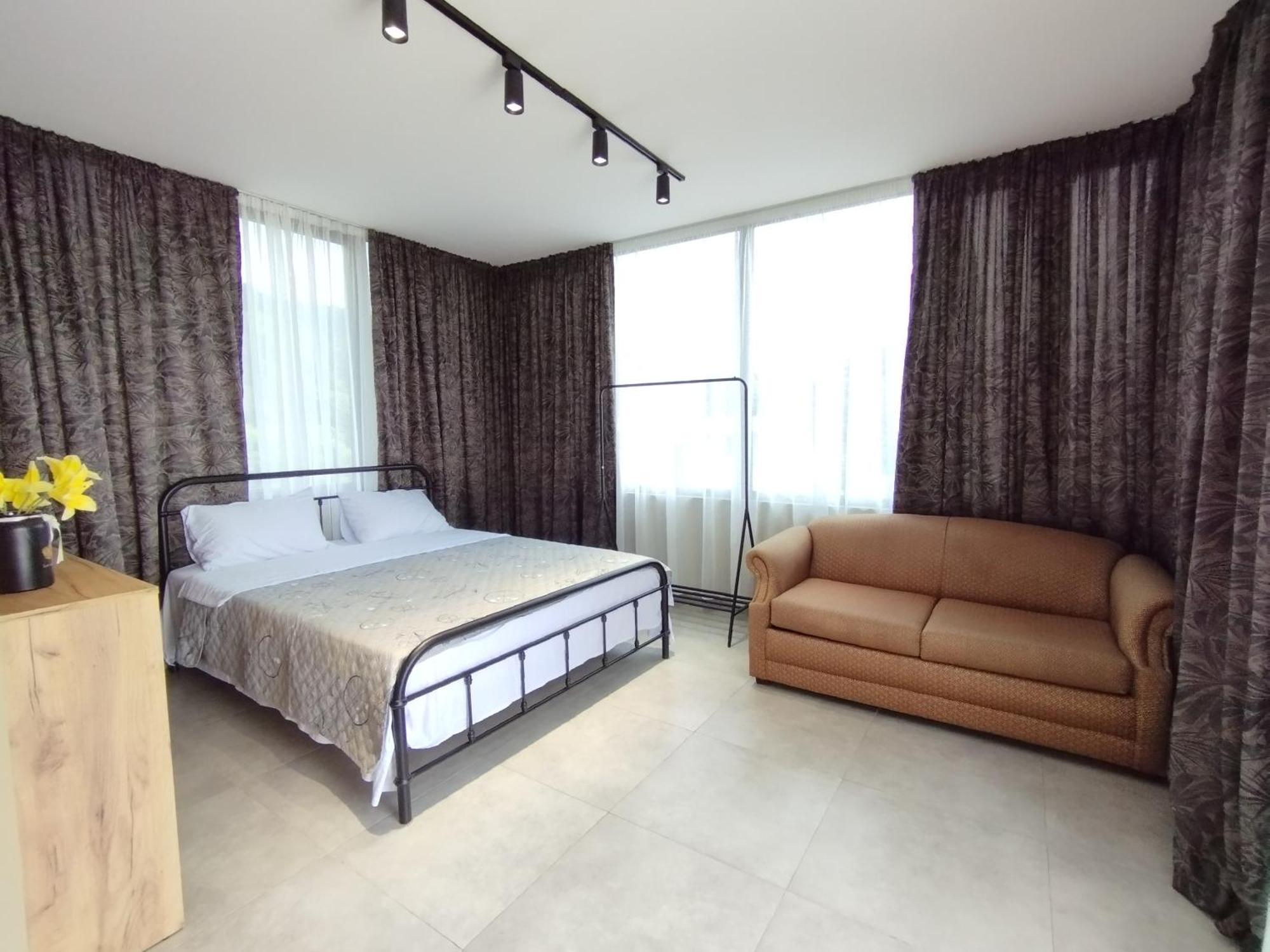 Sleep And Wine Hotel Batumi Ngoại thất bức ảnh